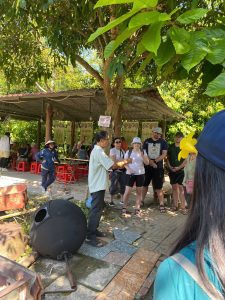 Tham quan chợ nổi kết hợp với vườn Cacao đi bằng tàu